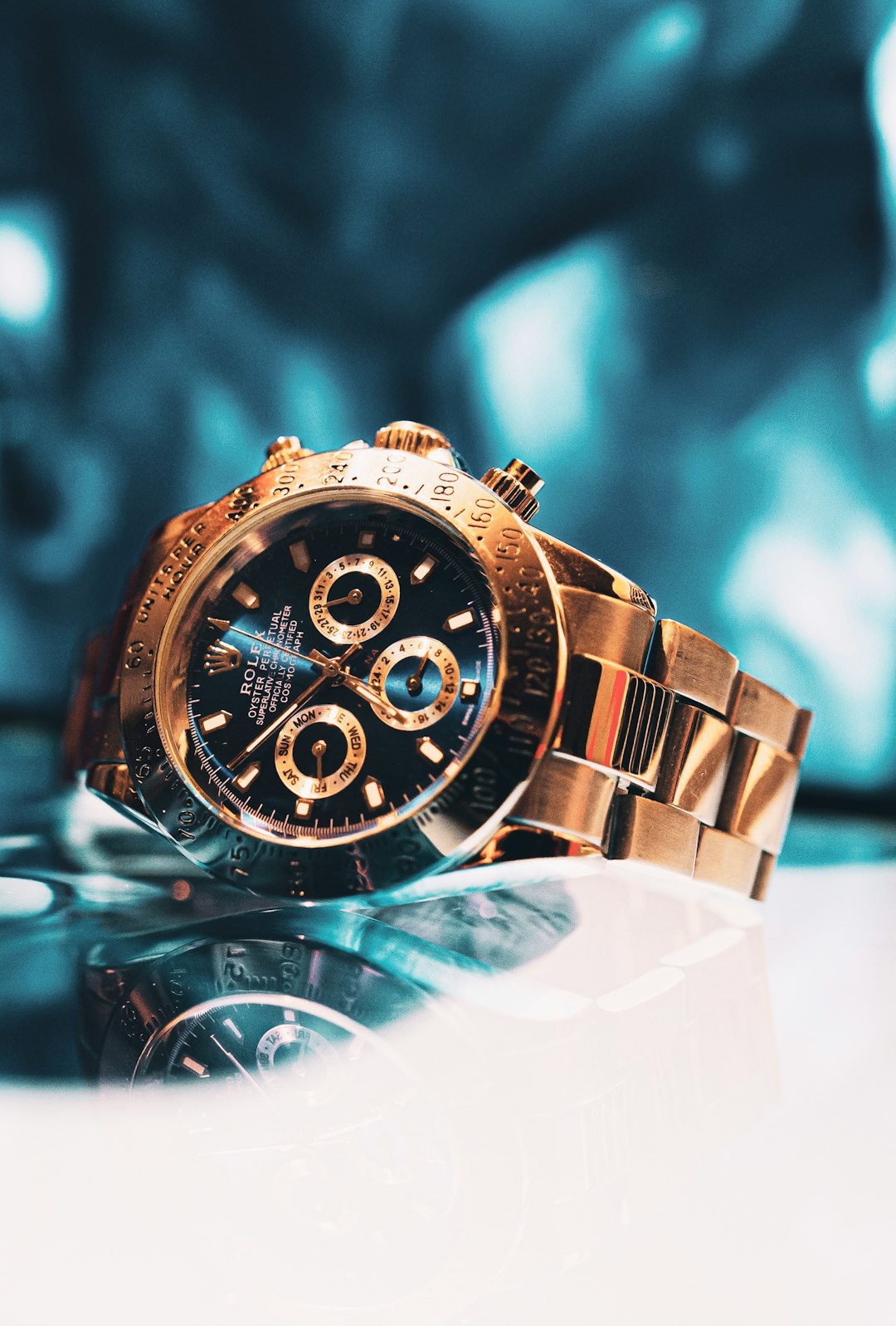 PORTRAITS INSTAGRAM - @LGNWVRPRTRTS
EDITORIAL INSTAGRAM - @LGNWVRPHTO
PERSONAL INSTAGRAM - @LGNWVR

2018 Rolex Cosmograph Daytona